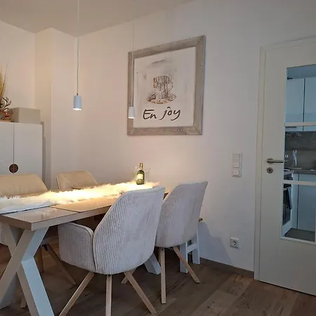 아파트 Fruehlingsangebot - Grosse Ferienwohnung In Top-Lage 
