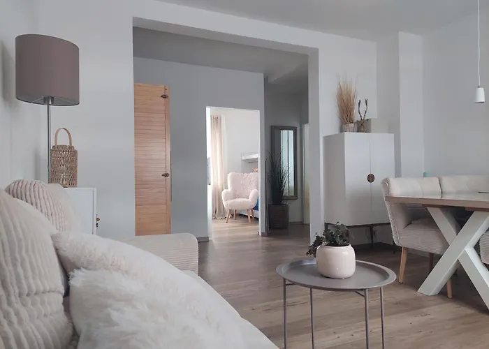 아파트 Fruehlingsangebot - Grosse Ferienwohnung In Top-Lage 